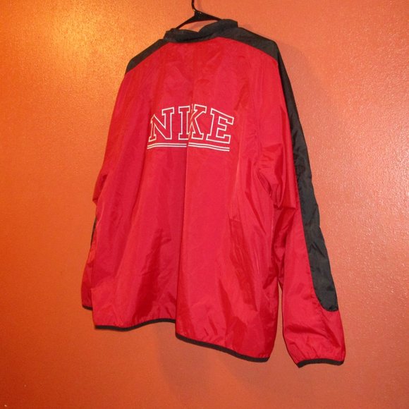 Nike Woman X Large Red Black White Full Zip Pockets Outdoors Windbreaker Jacket - Picture 9 of 11